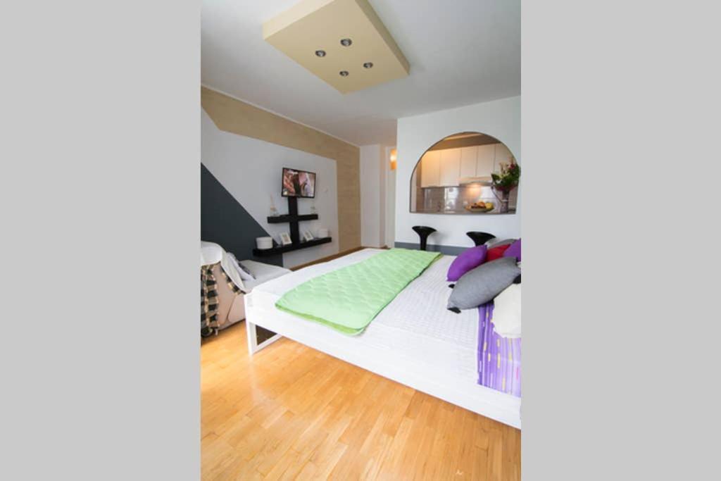 Appartamento Maxim Belgrado Esterno foto